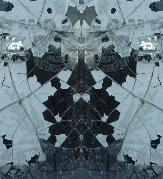 I Cracked Goddess of the Snack Bar Window